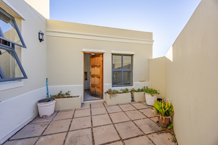 4 Bedroom Property for Sale in Royal Ascot Western Cape